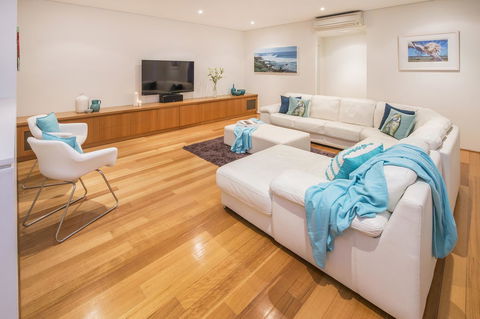 Calm Waters - Accommodation Yamba 22