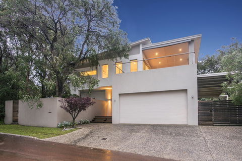 Calm Waters - Accommodation Yamba 1