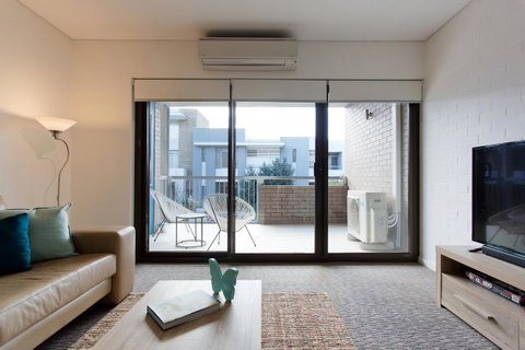 Beachside Living - South Fremantle - Accommodation Yamba 13