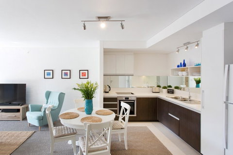 Beachside Living - South Fremantle - Accommodation Yamba 10