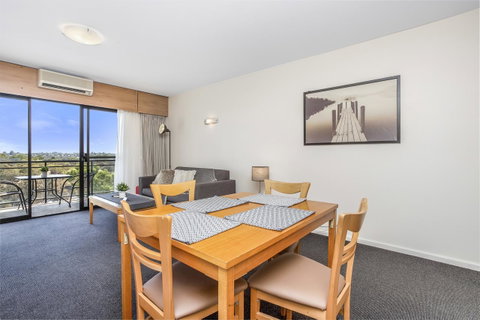 508 Stupendous Sunsets & Views Pool Gym Parking - Accommodation Yamba 8