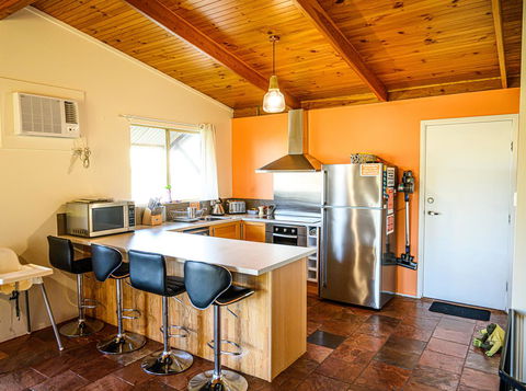 The Bothy Lancelin Family Retreat - Accommodation Yamba 5
