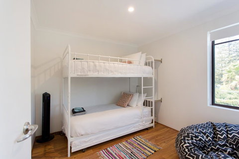 Monument Hill Townhouse - Fremantle - Accommodation Yamba 11