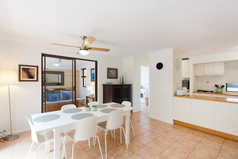 Monument Hill Townhouse - Fremantle - Accommodation Yamba 16