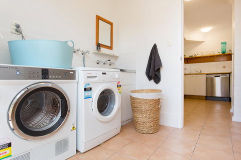 Monument Hill Townhouse - Fremantle - Accommodation Yamba 20