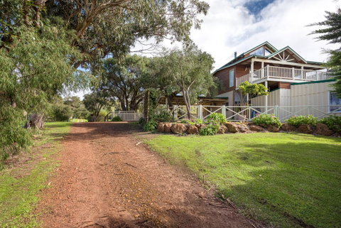 Surfside Ocean Beach Denmark Holiday Accommodation - Accommodation Yamba 24