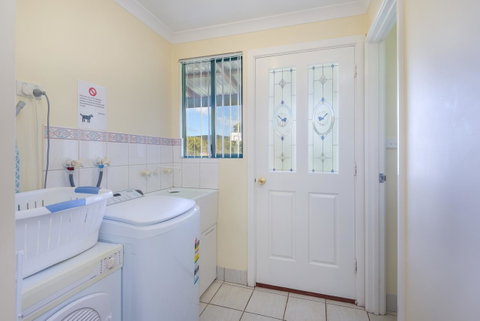 Surfside Ocean Beach Denmark Holiday Accommodation - Accommodation Yamba 25