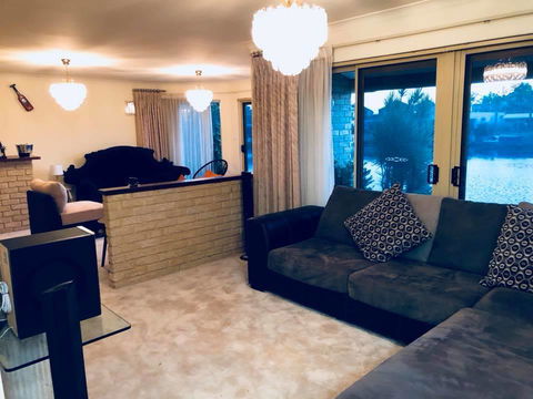LA ANCHOR ON THE CANALS (MANDURAH) - Accommodation Yamba 7