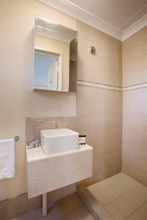 Nightcap At The Ship Inn - Accommodation Yamba 3