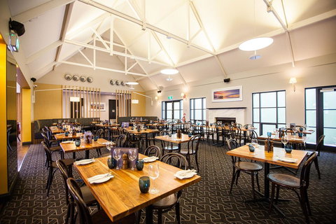 Nightcap At The Ship Inn - Accommodation Yamba 9