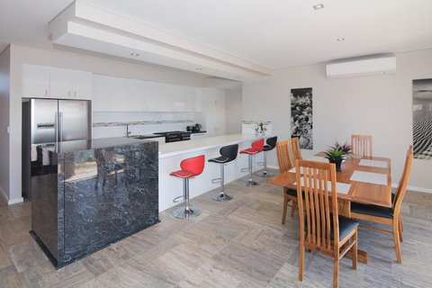 Oceans Edge - Busselton - Accommodation Yamba 10
