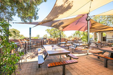 Nightcap At Wanneroo Tavern - Accommodation Yamba 7