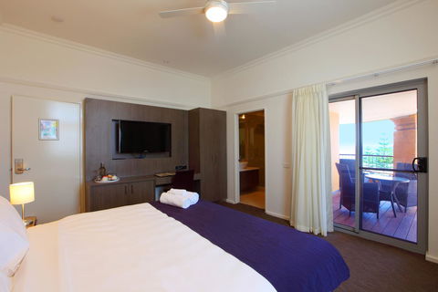 Cottesloe Beach Hotel - Accommodation Yamba 8