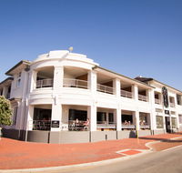 Cottesloe Beach Hotel - Accommodation Yamba