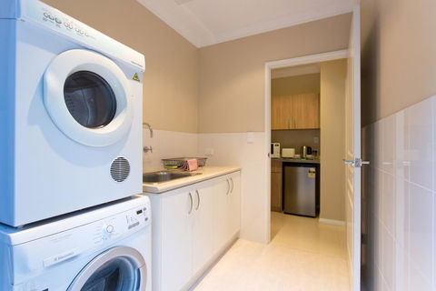 Sorrento Beach Manor - Accommodation Yamba 23