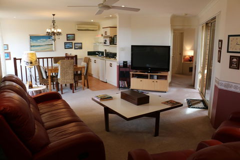 Crossland House - Accommodation Yamba 19