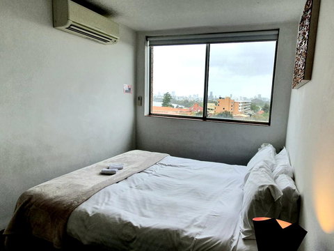 Lawley Luxury Views - Perth City, Swan River - Accommodation Yamba 4