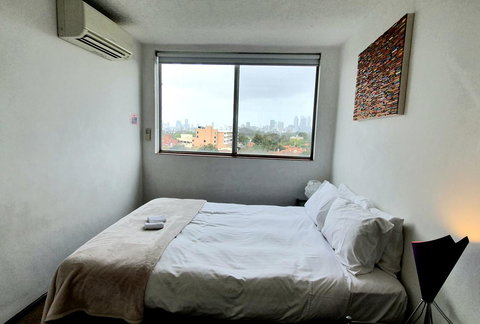 Lawley Luxury Views - Perth City, Swan River - Accommodation Yamba 5