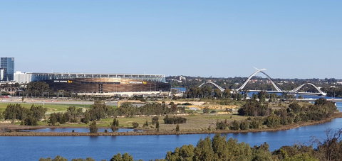 Lawley Luxury Views - Perth City, Swan River - Accommodation Yamba 35
