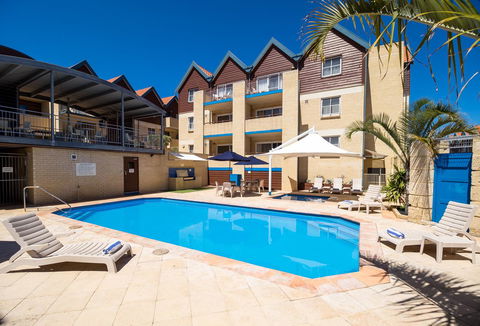 Hillarys Harbour Resort - Accommodation Yamba 1