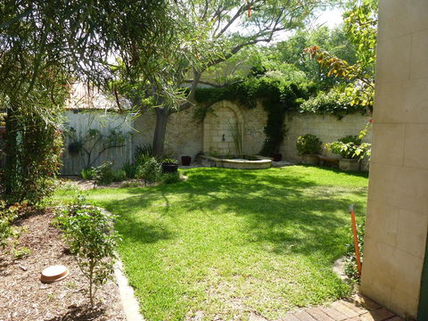 The Russell House - Accommodation Yamba 18
