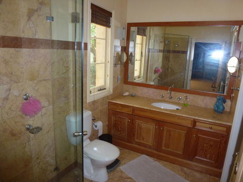 The Russell House - Accommodation Yamba 10