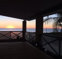 Surf views - Accommodation Yamba