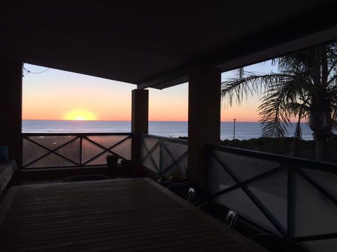 Surf Views - Accommodation Yamba 0