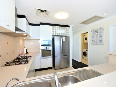 Nautilus By Rockingham Apartments - Accommodation Yamba 14