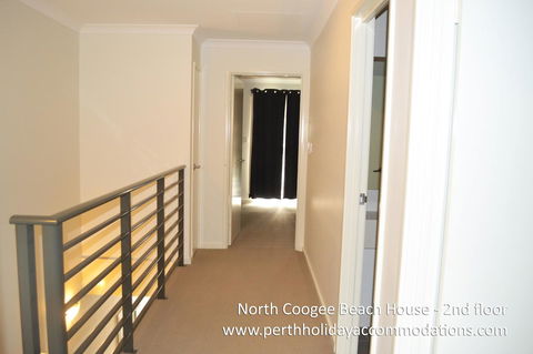 North Coogee Beach House - Accommodation Yamba 6