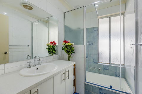 Brilliant, Neat, Convenient, Family-friendly House - Accommodation Yamba 11