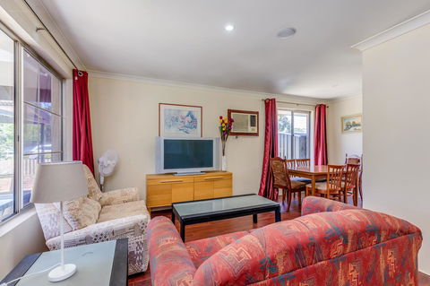 Brilliant, Neat, Convenient, Family-friendly House - Accommodation Yamba 0