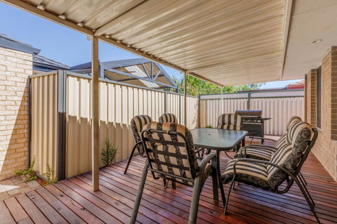 Brilliant, Neat, Convenient, Family-friendly House - Accommodation Yamba 13