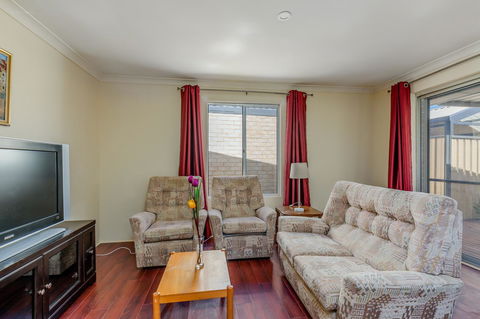 Brilliant, Neat, Convenient, Family-friendly House - Accommodation Yamba 6