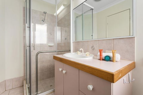 Como South Perth Villa - Accommodation Yamba 5