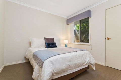 Como South Perth Villa - Accommodation Yamba 6