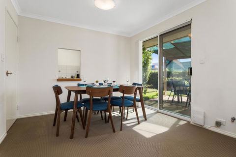 Como South Perth Villa - Accommodation Yamba 2