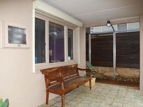 Dawson Accommodation - Accommodation Yamba 7