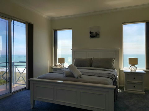 Caravel Beach House Mandurah - Accommodation Yamba 12