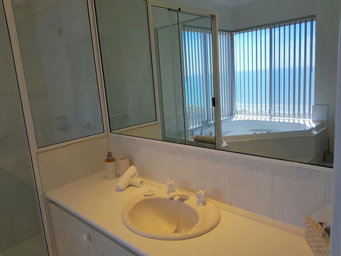 Caravel Beach House Mandurah - Accommodation Yamba 13
