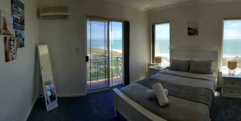 Caravel Beach House Mandurah - Accommodation Yamba 1