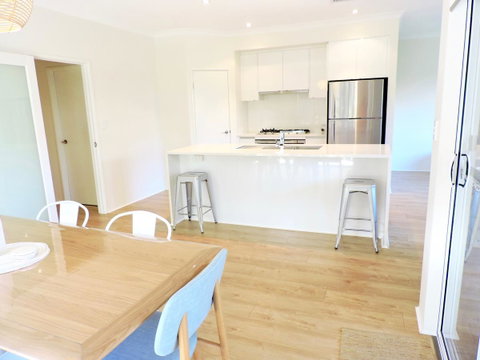 Contemporary Cove - Quindalup - Accommodation Yamba 6