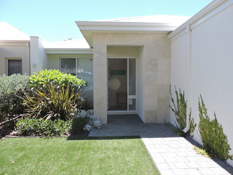 Contemporary Cove - Quindalup - Accommodation Yamba 2