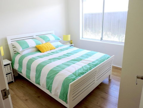 Contemporary Cove - Quindalup - Accommodation Yamba 10