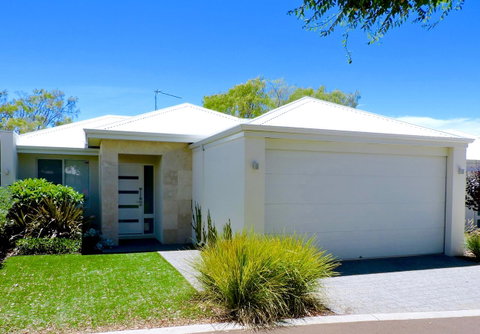 Contemporary Cove - Quindalup - Accommodation Yamba 0
