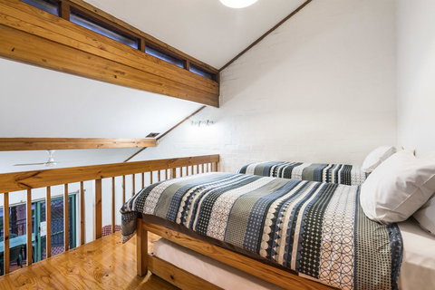 Cottesloe Beach Chalets - Accommodation Yamba 10