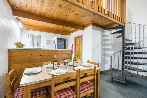 Cottesloe Beach Chalets - Accommodation Yamba 29