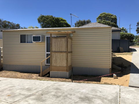 The Aurelian Cabin - Accommodation Yamba 1