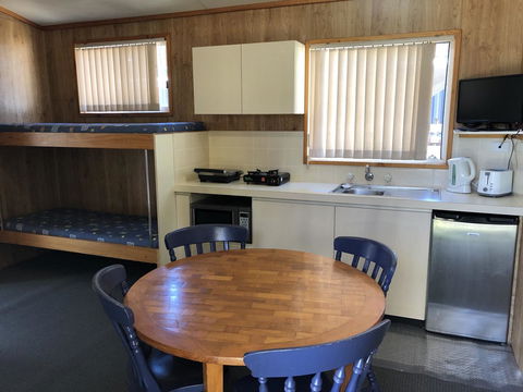 The Aurelian Cabin - Accommodation Yamba 9