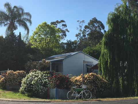 Applegate Lane Chalet - Accommodation Yamba 1